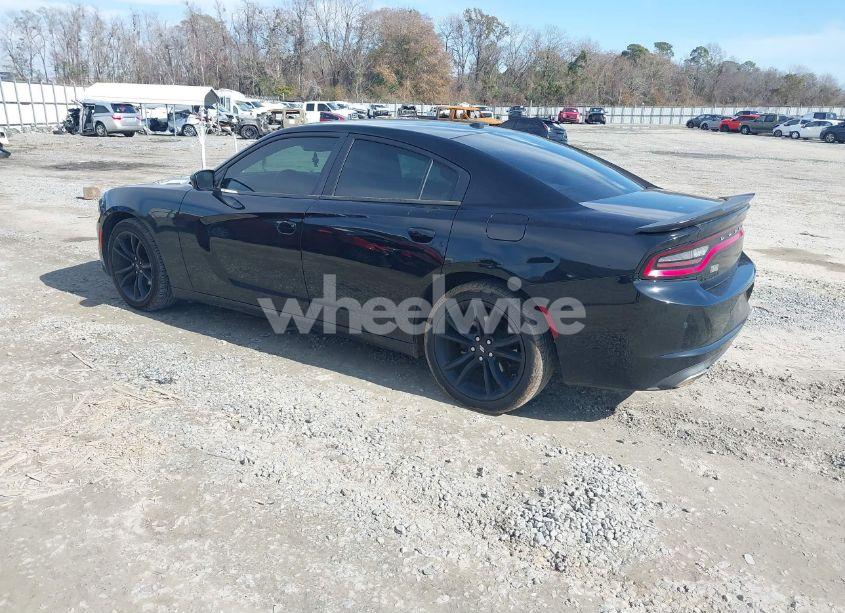 Photo 3 of 2017 Dodge Charger SE RWD (VIN 2C3CDXBG1HH660466)