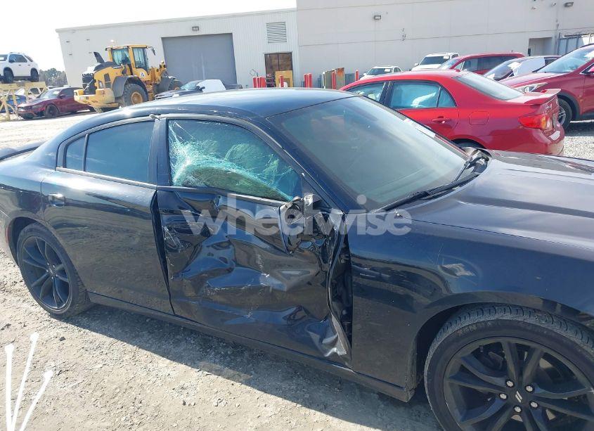 Photo 6 of 2017 Dodge Charger SE RWD (VIN 2C3CDXBG1HH660466)