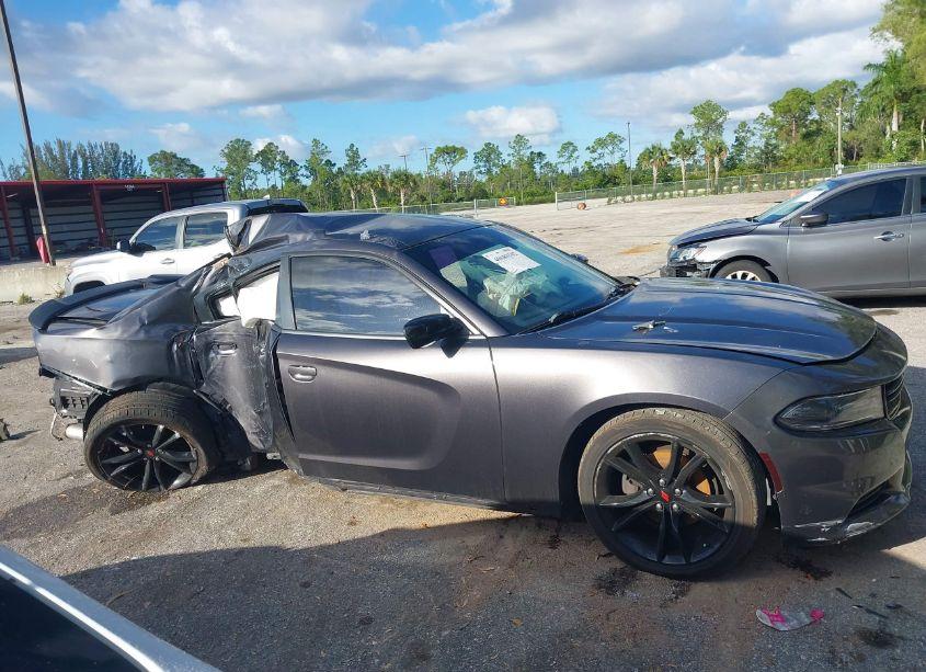 Photo 13 of 2018 Dodge Charger SXT RWD (VIN 2C3CDXBG1JH147840)