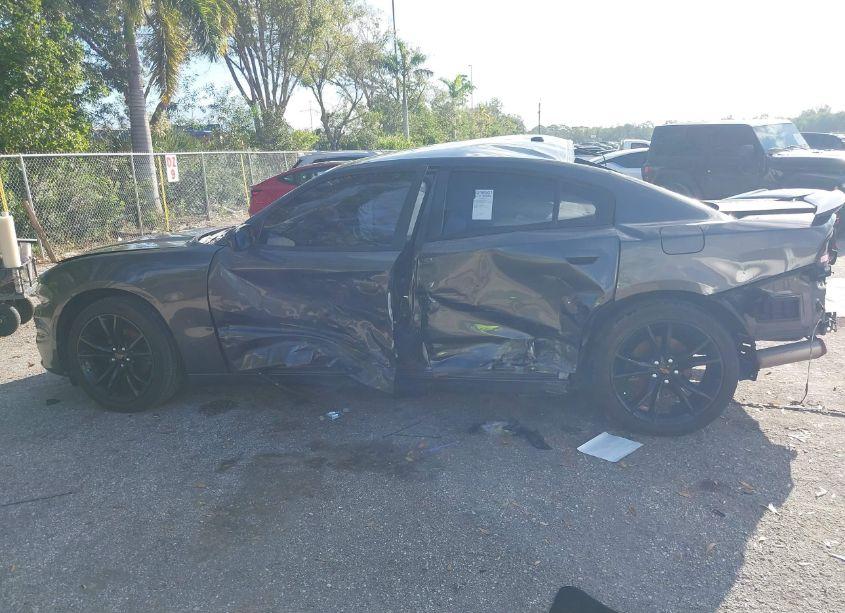 Photo 14 of 2018 Dodge Charger SXT RWD (VIN 2C3CDXBG1JH147840)