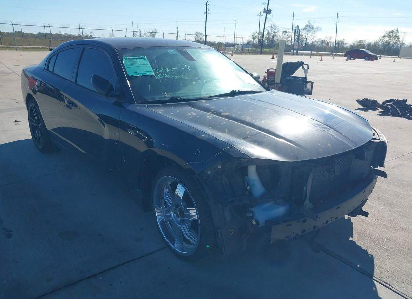 2018 Dodge Charger SXT RWD (VIN 2C3CDXBG1JH151015) main photo