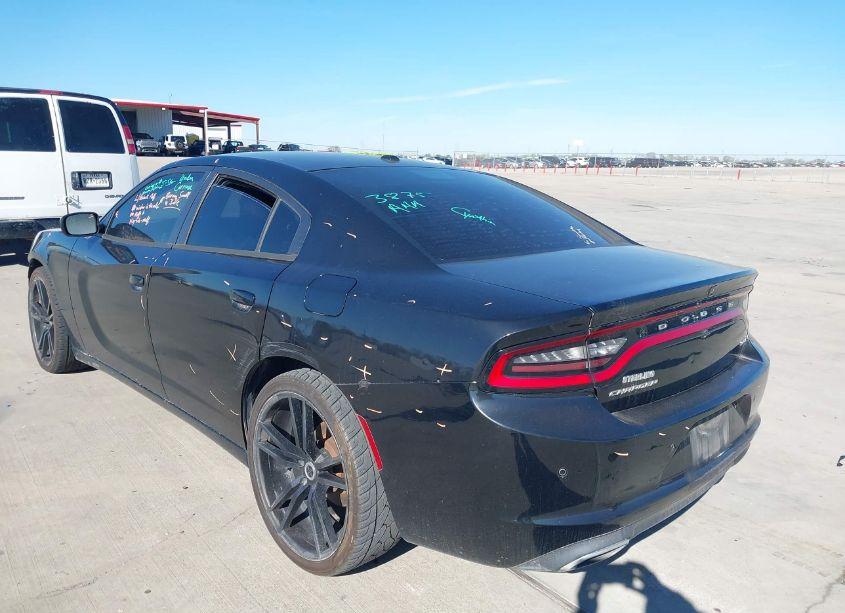 Photo 3 of 2018 Dodge Charger SXT RWD (VIN 2C3CDXBG1JH151015)