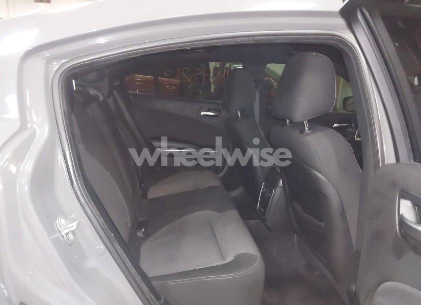 Photo 8 of 2018 Dodge Charger SXT RWD (VIN 2C3CDXBG1JH180255)