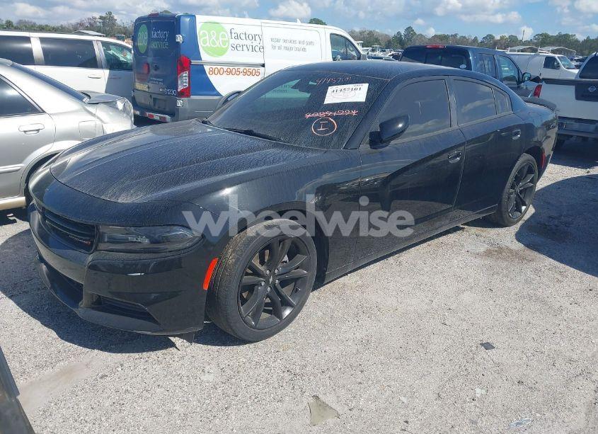 Photo 2 of 2018 Dodge Charger SXT RWD (VIN 2C3CDXBG1JH206482)
