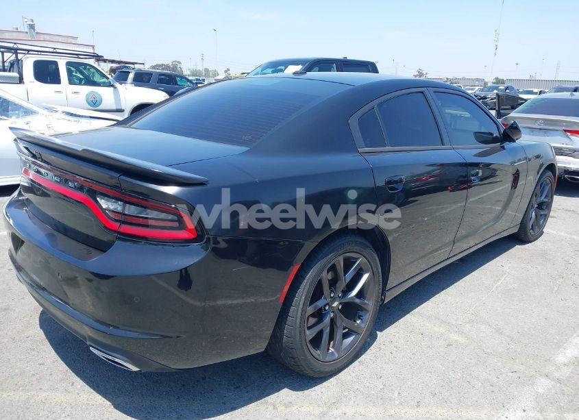 Photo 4 of 2019 Dodge Charger SXT RWD (VIN 2C3CDXBG1KH522837)