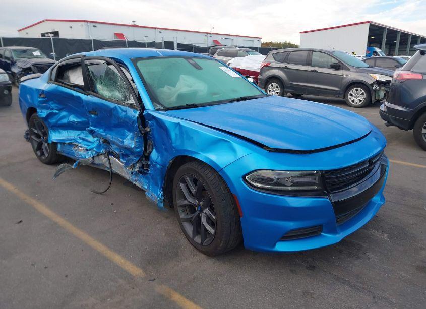 2019 Dodge Charger SXT RWD (VIN 2C3CDXBG1KH553361) main photo
