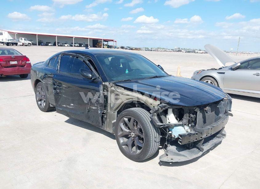 2019 Dodge Charger SXT RWD (VIN 2C3CDXBG1KH563386) main photo