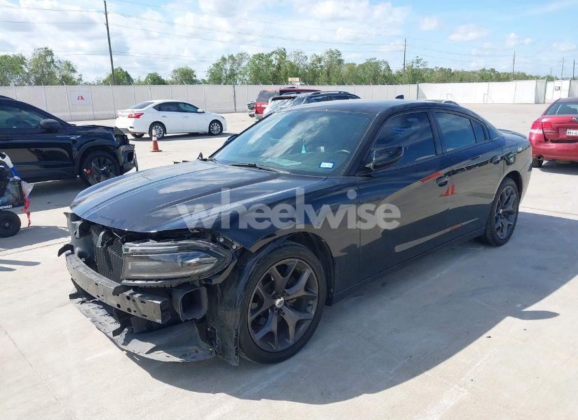 Photo 2 of 2019 Dodge Charger SXT RWD (VIN 2C3CDXBG1KH563386)