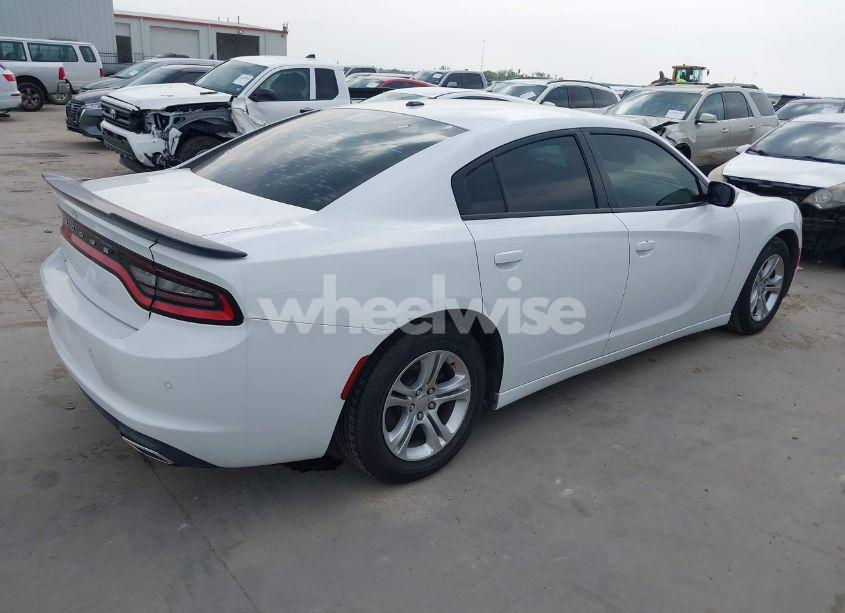 Photo 4 of 2019 Dodge Charger SXT RWD (VIN 2C3CDXBG1KH615633)