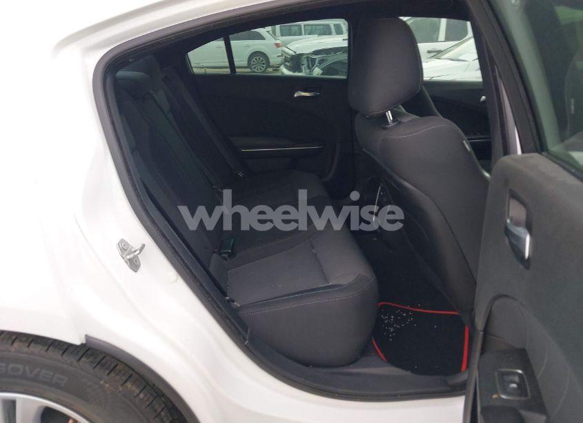 Photo 8 of 2019 Dodge Charger SXT RWD (VIN 2C3CDXBG1KH615633)