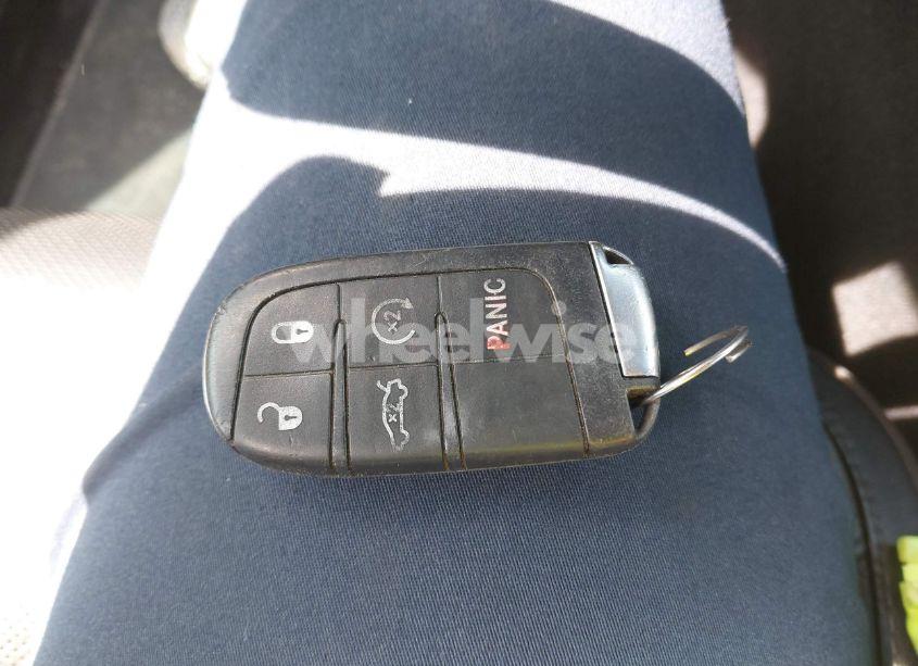 Photo 11 of 2019 Dodge Charger SXT RWD (VIN 2C3CDXBG1KH698786)