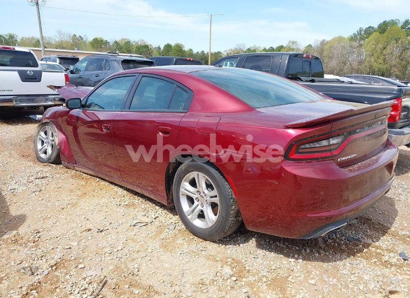 Photo 3 of 2019 Dodge Charger SXT RWD (VIN 2C3CDXBG1KH698786)
