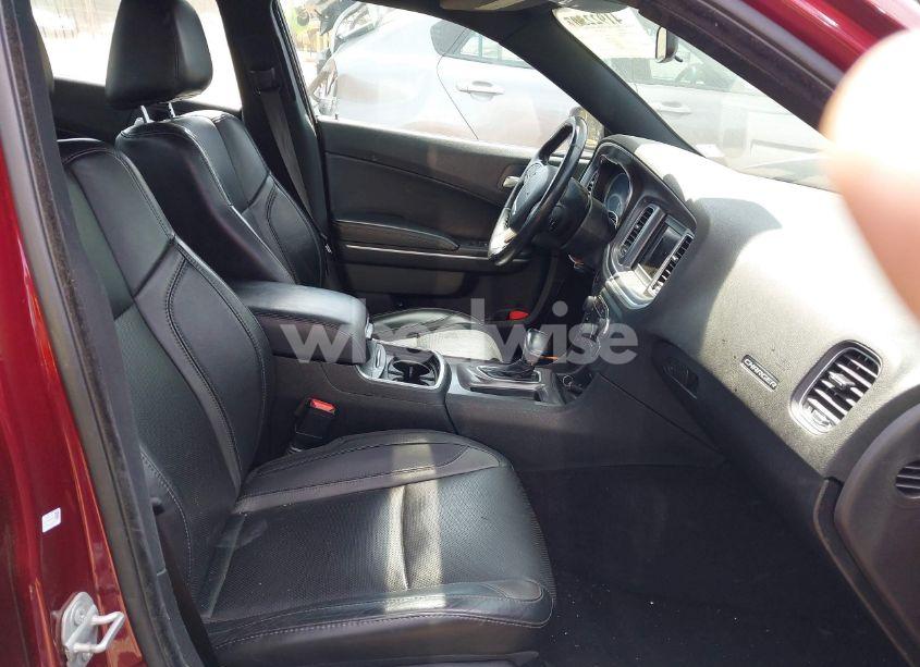 Photo 5 of 2019 Dodge Charger SXT RWD (VIN 2C3CDXBG1KH698786)