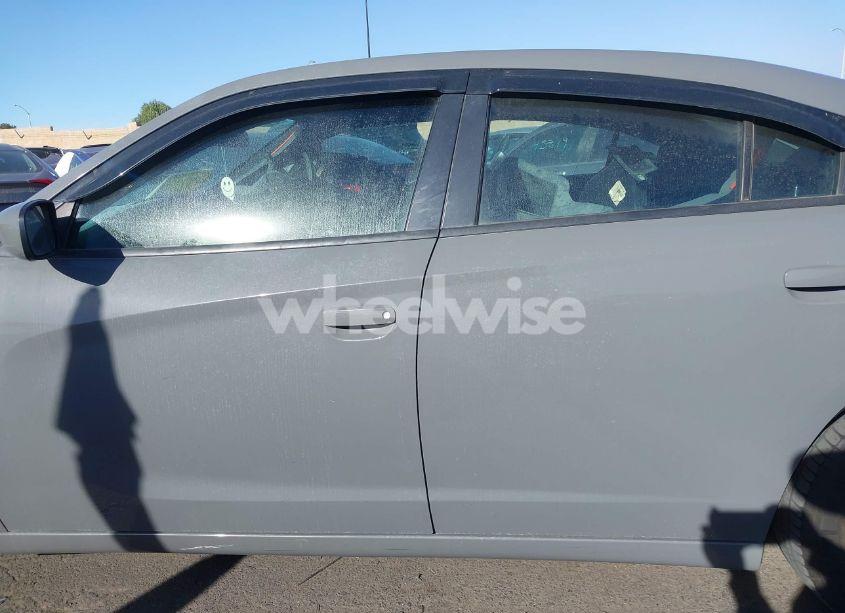 Photo 15 of 2019 Dodge Charger SXT RWD (VIN 2C3CDXBG1KH700312)