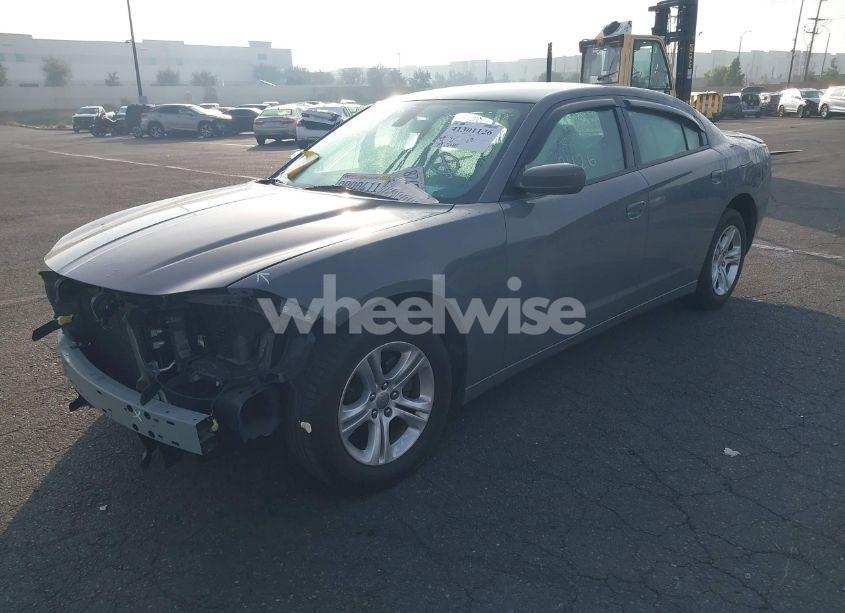Photo 2 of 2019 Dodge Charger SXT RWD (VIN 2C3CDXBG1KH700312)