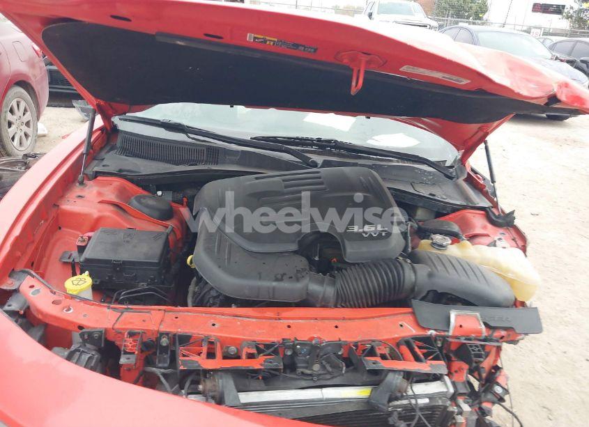 Photo 10 of 2019 Dodge Charger SXT RWD (VIN 2C3CDXBG1KH720821)