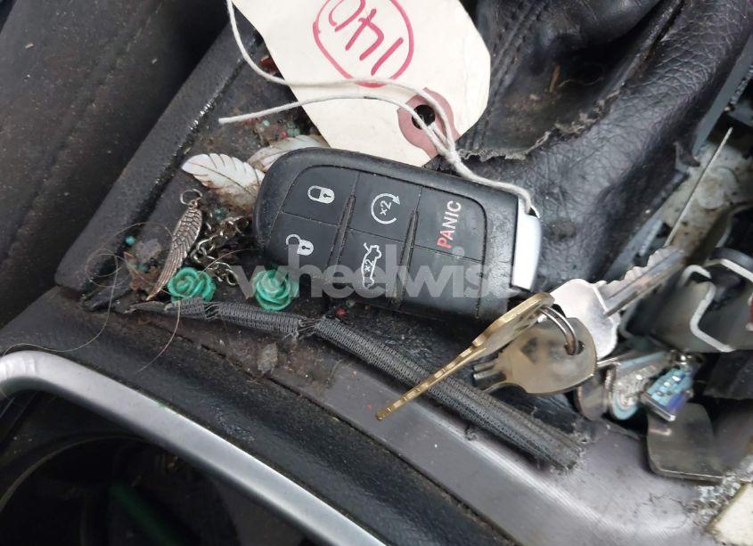 Photo 11 of 2019 Dodge Charger SXT RWD (VIN 2C3CDXBG1KH720821)