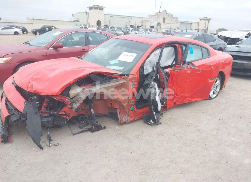 Photo 2 of 2019 Dodge Charger SXT RWD (VIN 2C3CDXBG1KH720821)