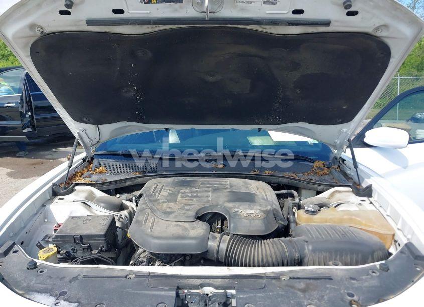 Photo 10 of 2019 Dodge Charger SXT RWD (VIN 2C3CDXBG1KH721189)