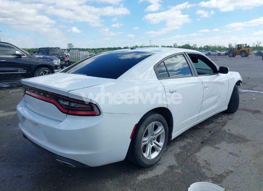 Photo 4 of 2019 Dodge Charger SXT RWD (VIN 2C3CDXBG1KH721189)