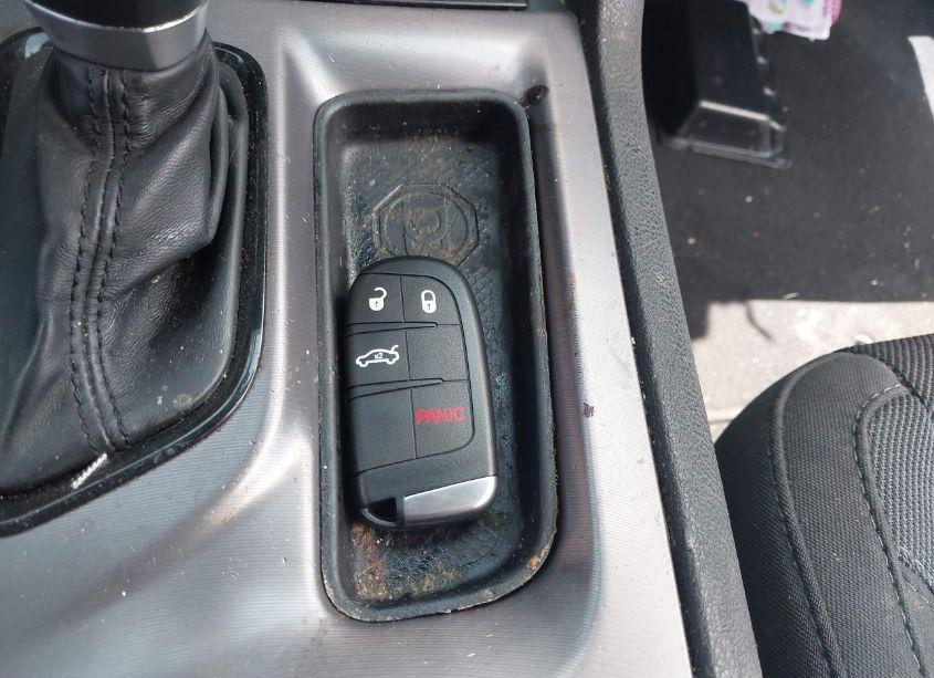 Photo 11 of 2019 Dodge Charger SXT RWD (VIN 2C3CDXBG1KH732404)