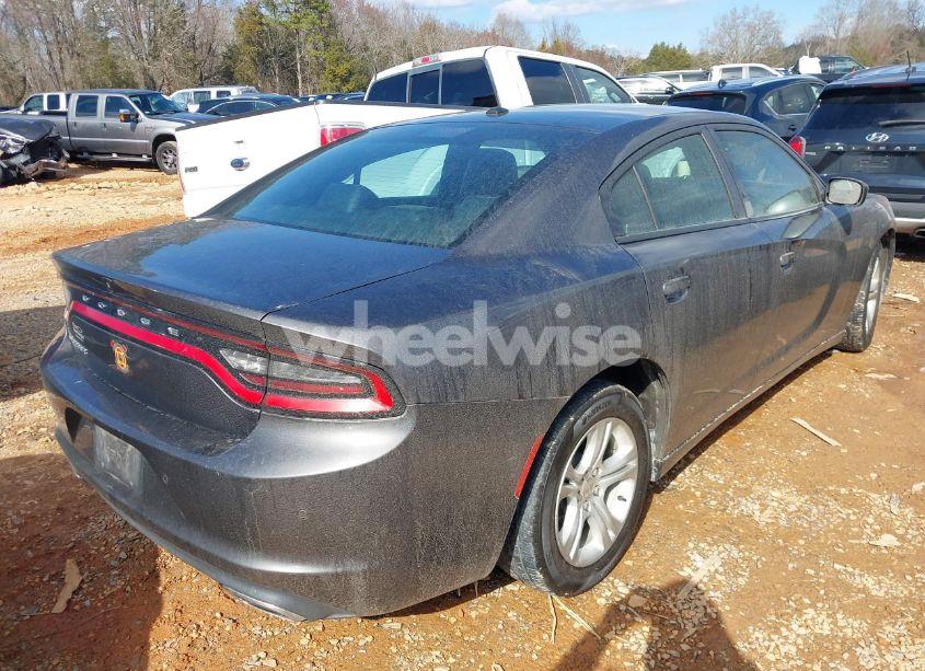 Photo 4 of 2019 Dodge Charger SXT RWD (VIN 2C3CDXBG1KH746819)
