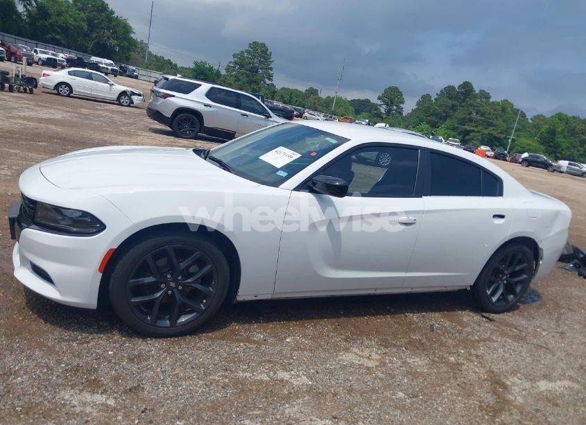 Photo 15 of 2021 Dodge Charger SXT RWD (VIN 2C3CDXBG1MH677746)