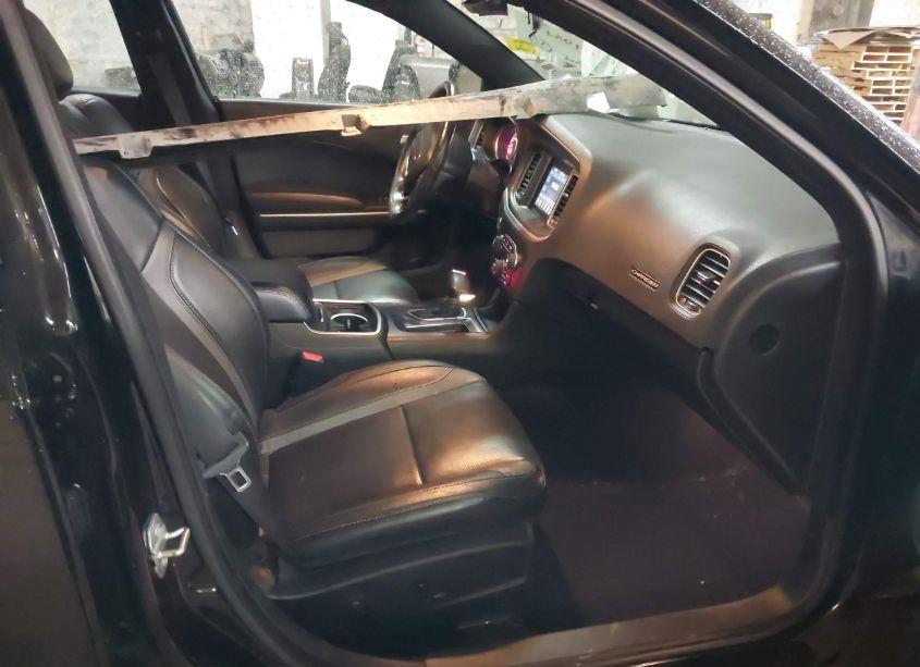 Photo 5 of 2022 Dodge Charger SXT RWD (VIN 2C3CDXBG1NH197255)