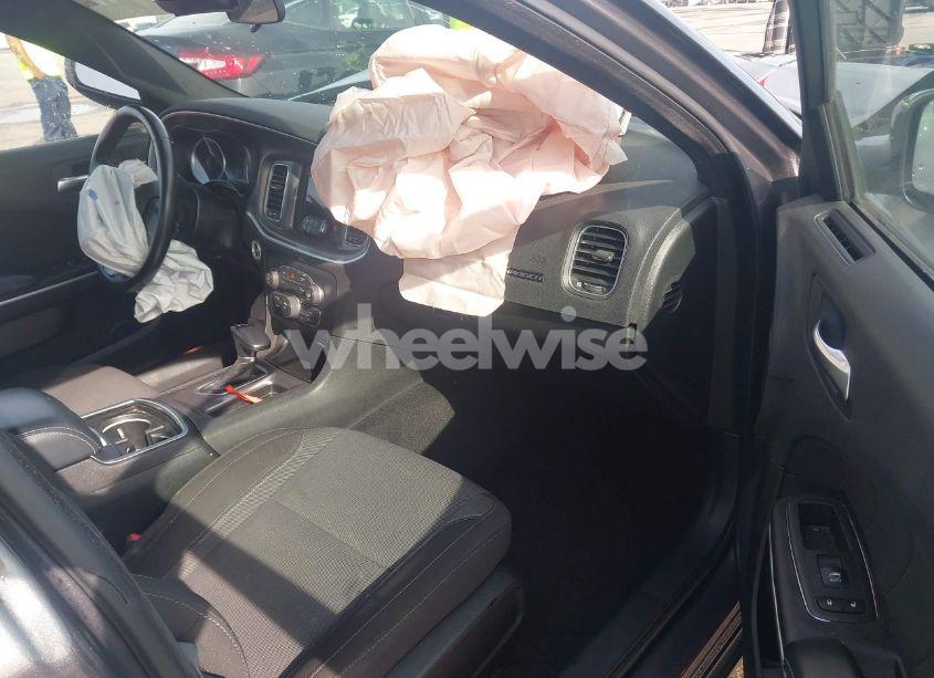 Photo 5 of 2022 Dodge Charger SXT RWD (VIN 2C3CDXBG1NH239410)