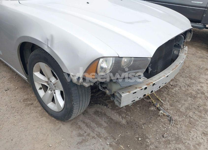 Photo 6 of 2012 Dodge Charger SE (VIN 2C3CDXBG2CH189971)