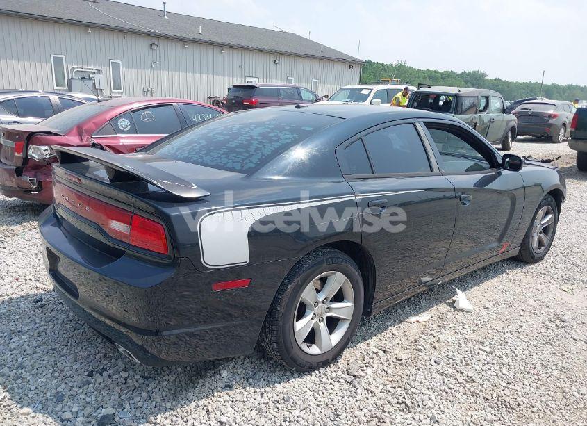 Photo 4 of 2012 Dodge Charger SE (VIN 2C3CDXBG2CH214593)