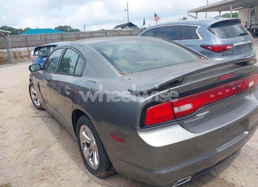 Photo 3 of 2012 Dodge Charger SE (VIN 2C3CDXBG2CH282022)