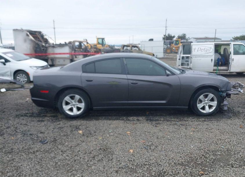 Photo 14 of 2013 Dodge Charger SE (VIN 2C3CDXBG2DH616907)