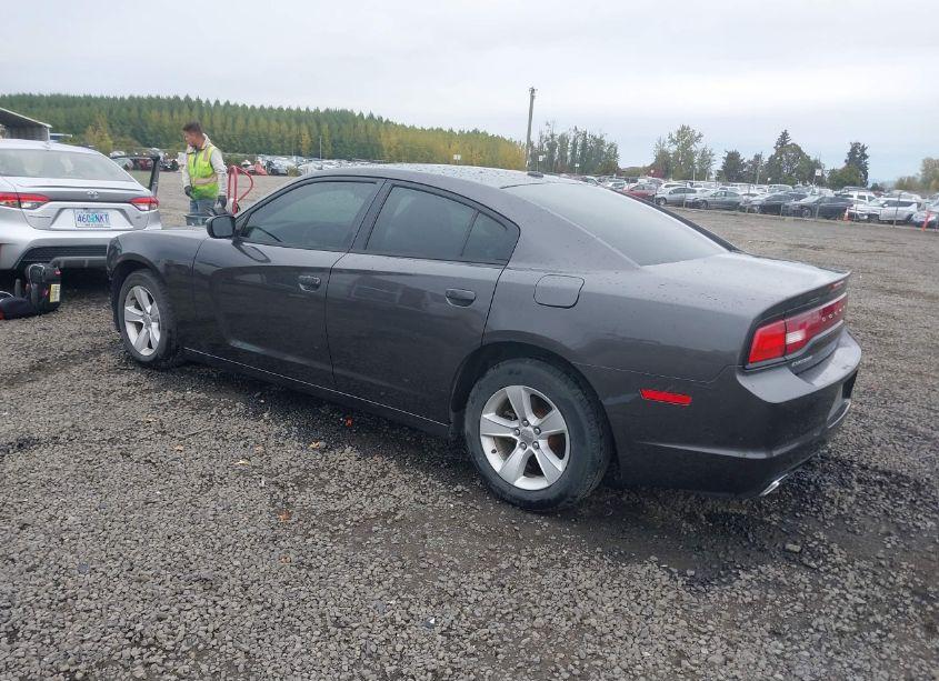 Photo 3 of 2013 Dodge Charger SE (VIN 2C3CDXBG2DH616907)