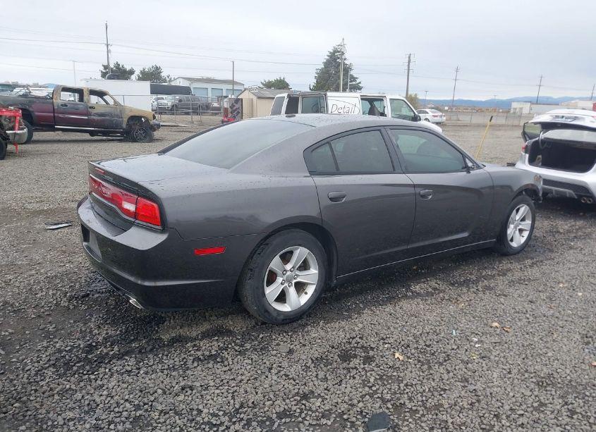Photo 4 of 2013 Dodge Charger SE (VIN 2C3CDXBG2DH616907)