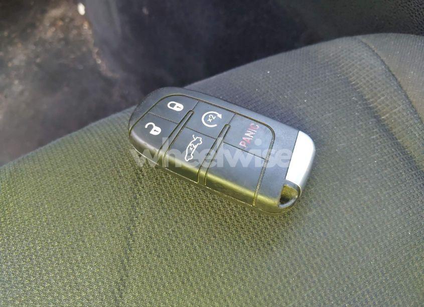 Photo 11 of 2013 Dodge Charger SE (VIN 2C3CDXBG2DH623291)