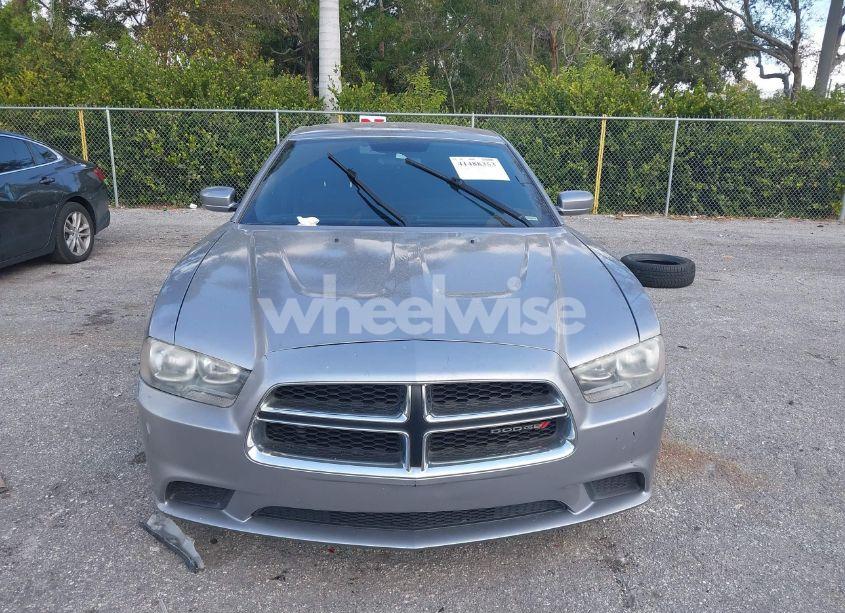 Photo 12 of 2013 Dodge Charger SE (VIN 2C3CDXBG2DH623291)
