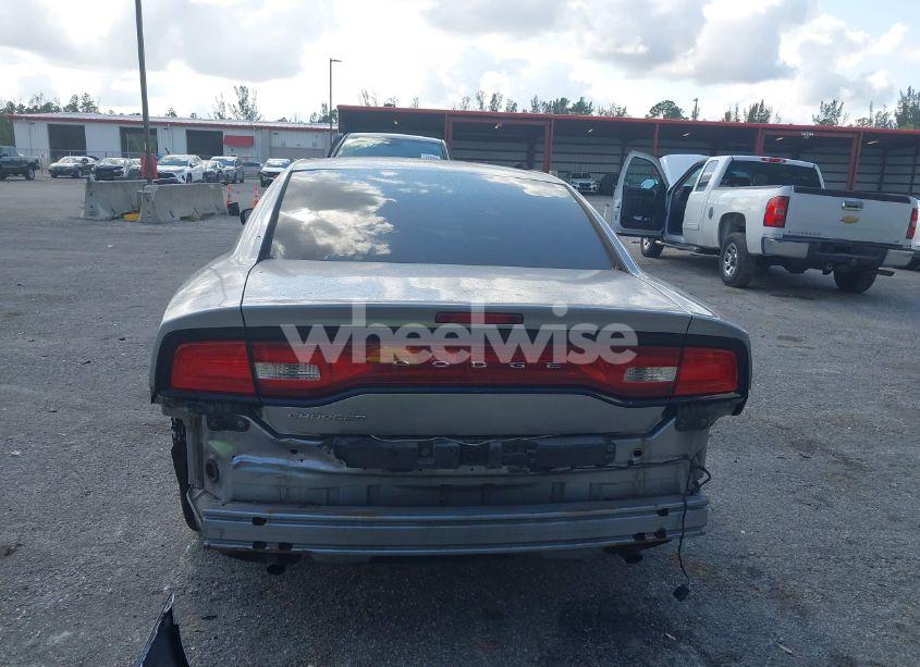 Photo 16 of 2013 Dodge Charger SE (VIN 2C3CDXBG2DH623291)