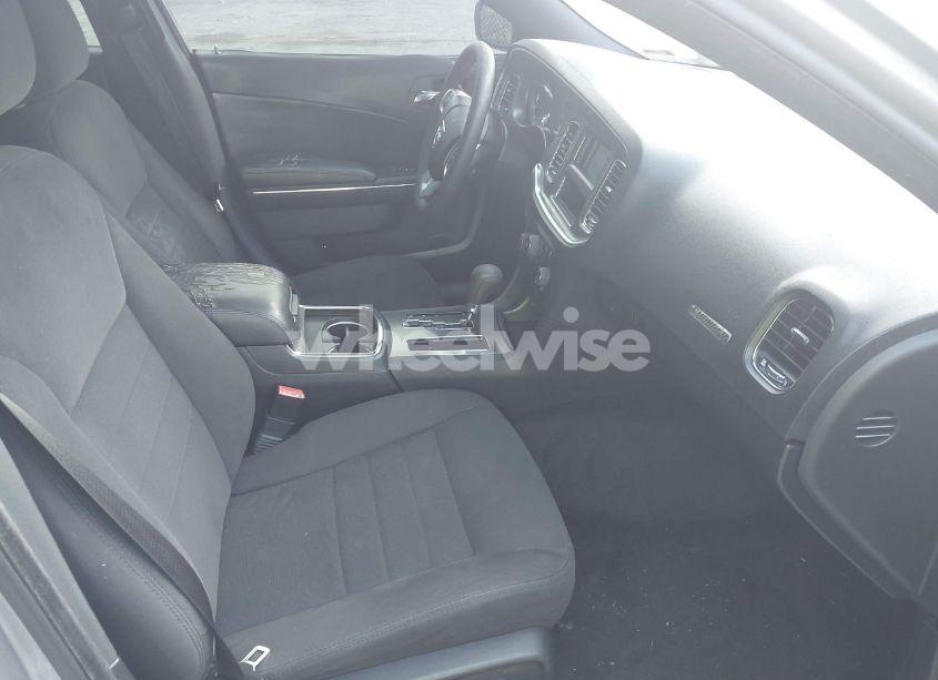 Photo 5 of 2013 Dodge Charger SE (VIN 2C3CDXBG2DH623291)