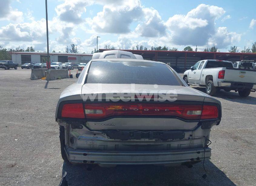 Photo 6 of 2013 Dodge Charger SE (VIN 2C3CDXBG2DH623291)