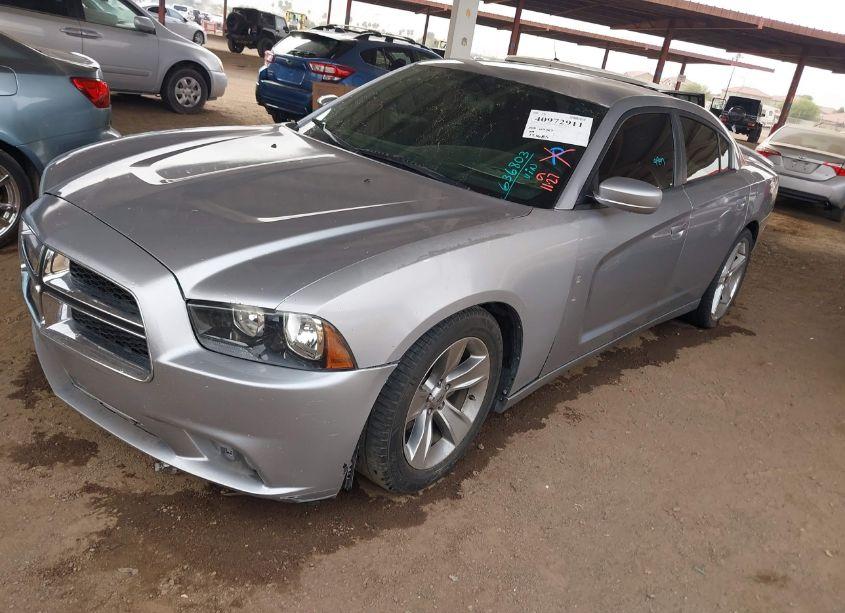 Photo 2 of 2013 Dodge Charger SE (VIN 2C3CDXBG2DH636803)