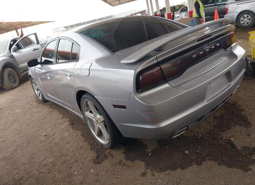 Photo 3 of 2013 Dodge Charger SE (VIN 2C3CDXBG2DH636803)
