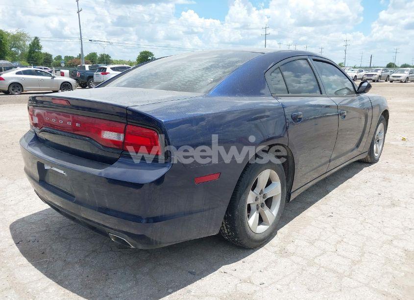 Photo 4 of 2013 Dodge Charger SE (VIN 2C3CDXBG2DH664195)