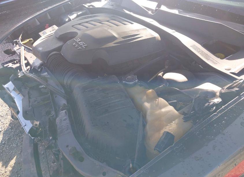 Photo 10 of 2013 Dodge Charger SE (VIN 2C3CDXBG2DH719860)