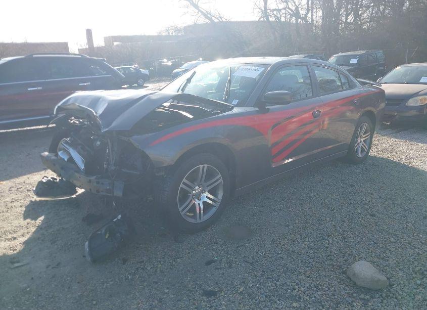 Photo 2 of 2013 Dodge Charger SE (VIN 2C3CDXBG2DH719860)