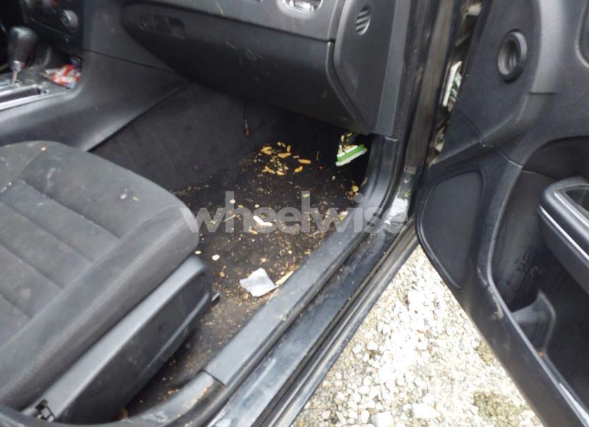 Photo 5 of 2014 Dodge Charger SE (VIN 2C3CDXBG2EH102332)