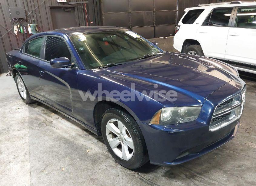 2014 Dodge Charger SE (VIN 2C3CDXBG2EH109006) main photo