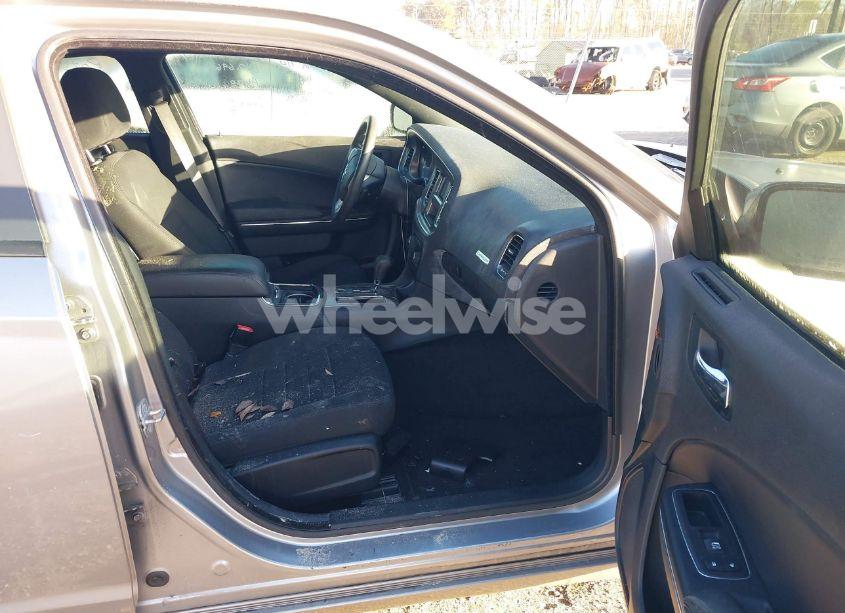 Photo 5 of 2014 Dodge Charger SE (VIN 2C3CDXBG2EH133094)