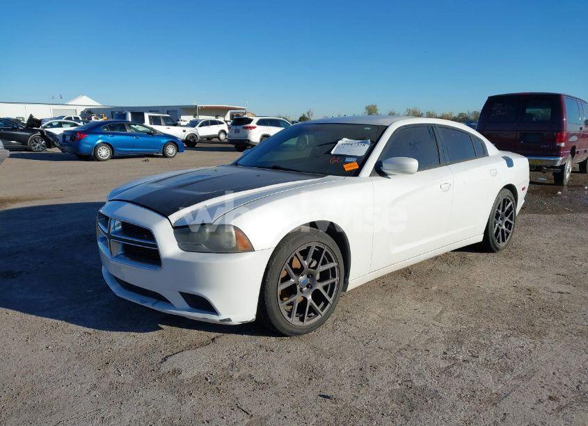 Photo 2 of 2014 Dodge Charger SE (VIN 2C3CDXBG2EH145519)