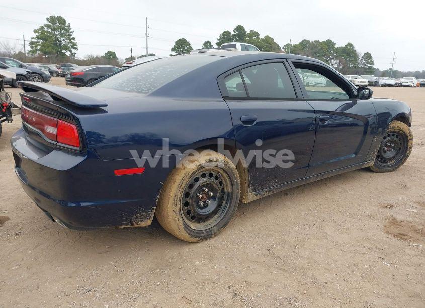 Photo 4 of 2014 Dodge Charger SE (VIN 2C3CDXBG2EH145598)
